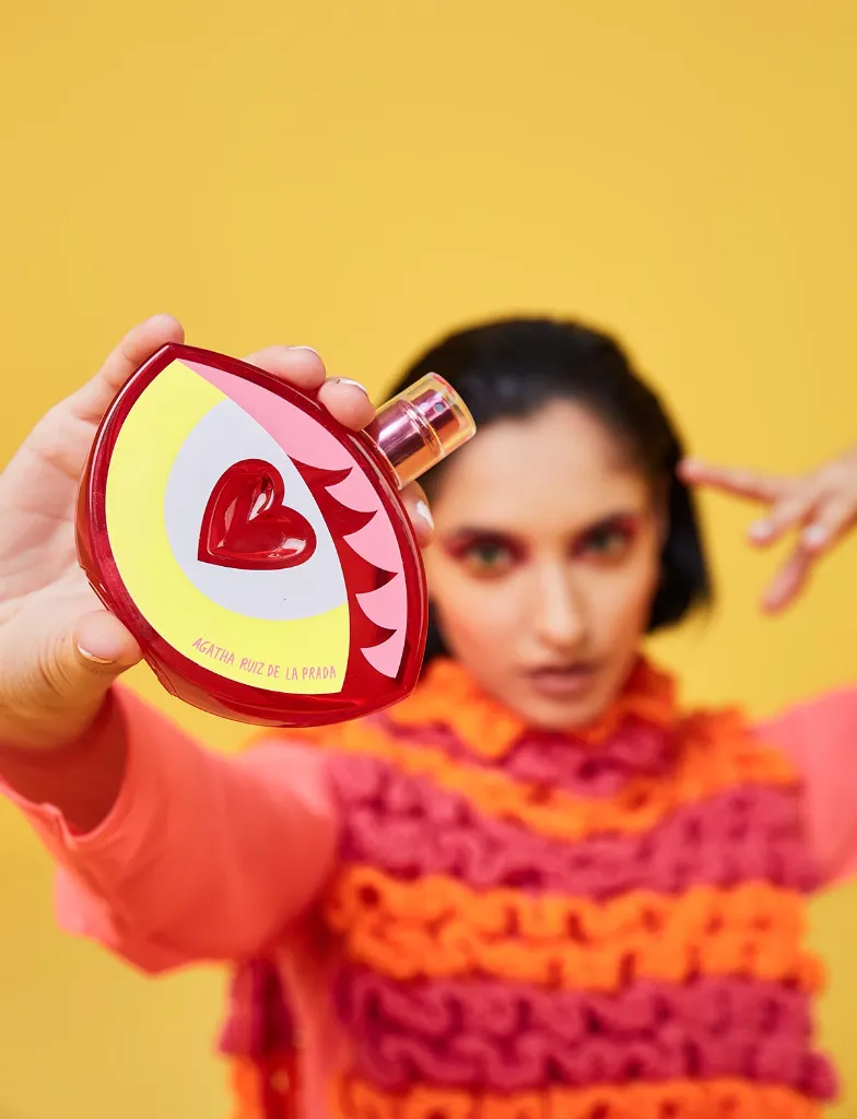 look agahta modelo.webp