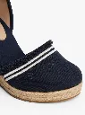 Alpargatas-de-cuña-en-lona-con-flecos (4).webp