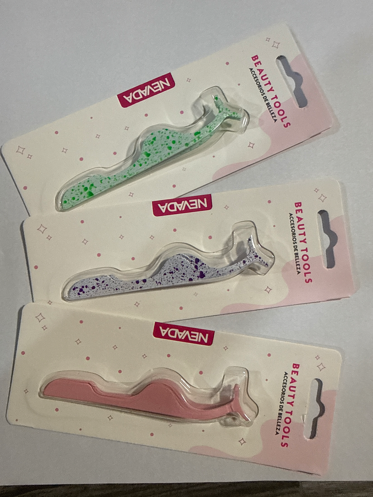 Pinzas para pestañas. Caballito morada