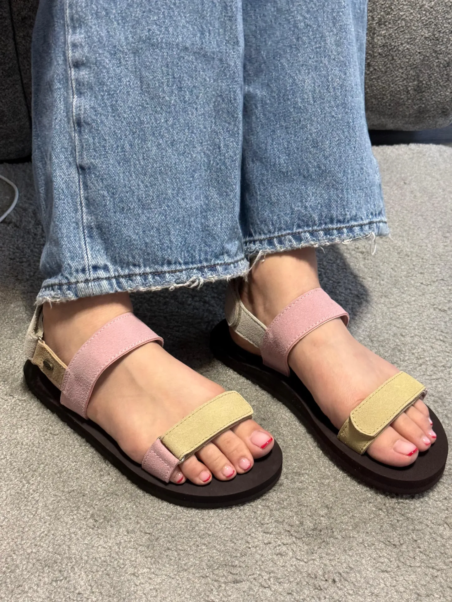 SANDALIAS BOLTIO EN TONO PASTEL