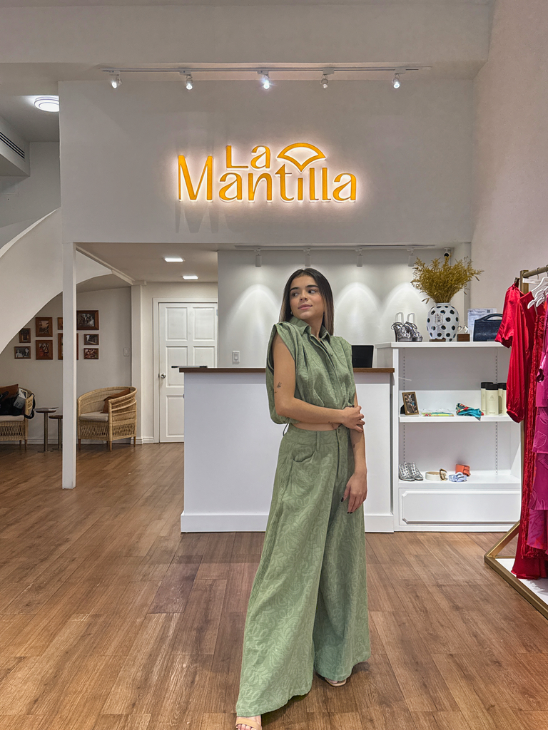 [2012234008217] CAS ONDULATO SET 